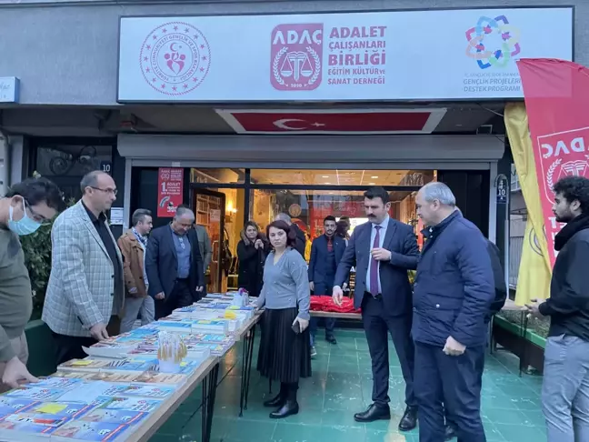 Adalet çalışanı yazar ve şairler, etkinlikte bir araya geldi