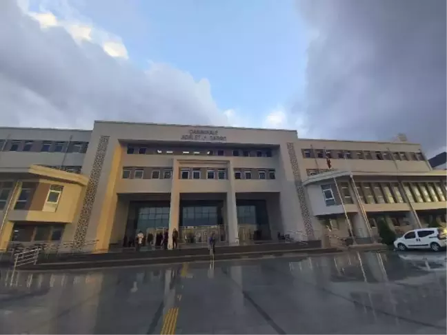 Akaryakıt davasında Çanakkale Belediye Başkanı Ülgür Gökhan beraat etti