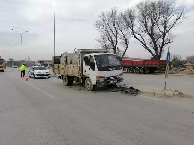 Konya'da kamyonun çarptığı bisikletin sürücüsü yaralandı