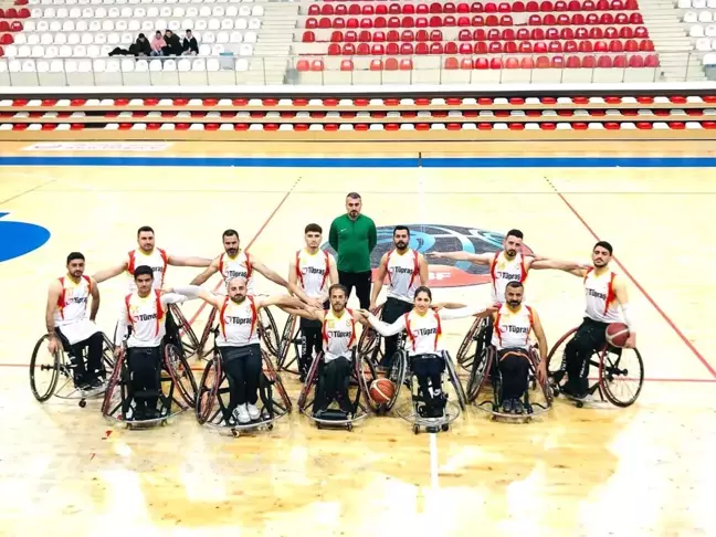 Pota altında tanışıp evlendiler, sahada birlikte ter döküyorlar