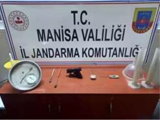Manisa'da 500 litreye yakın kaçak alkol ele geçirildi