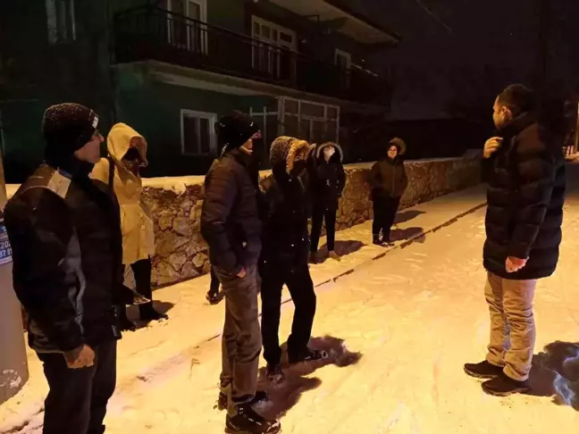 Kaymakam Bolat, sabah erken saatlerde servis denetimine çıktı