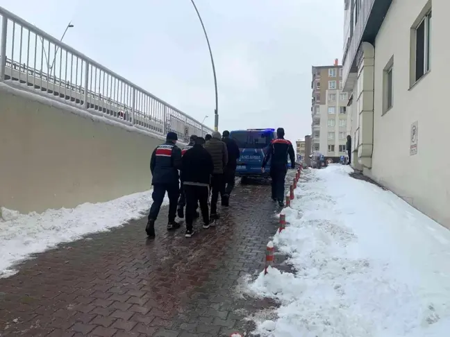 Hırsızlık yapan 3 şahıs jandarma dedektifleri tarafından yakalandı