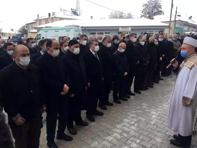 Sağlık Bakanı Koca'nın babaannesinin cenazesi, Kulu ilçesinde defnedildi