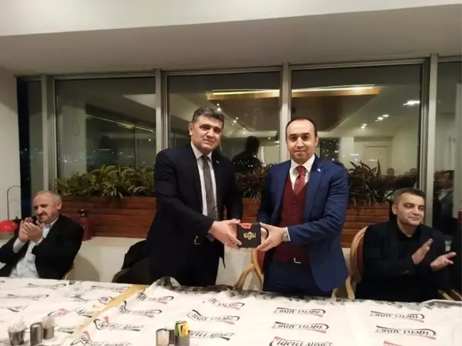 Kaymakam Özgür Pelvan'a veda yemeği