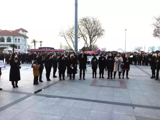 Bandırma'da Hazal Alpyörük cinayeti protesto edildi