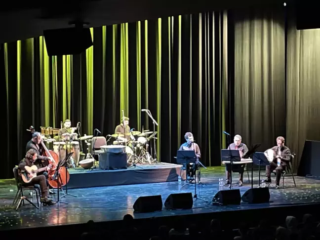 İncesaz, 25'inci yılını özel bir konserle Zorlu PSM'de kutladı
