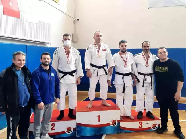 Kağıtspor'un engelsiz şampiyonları