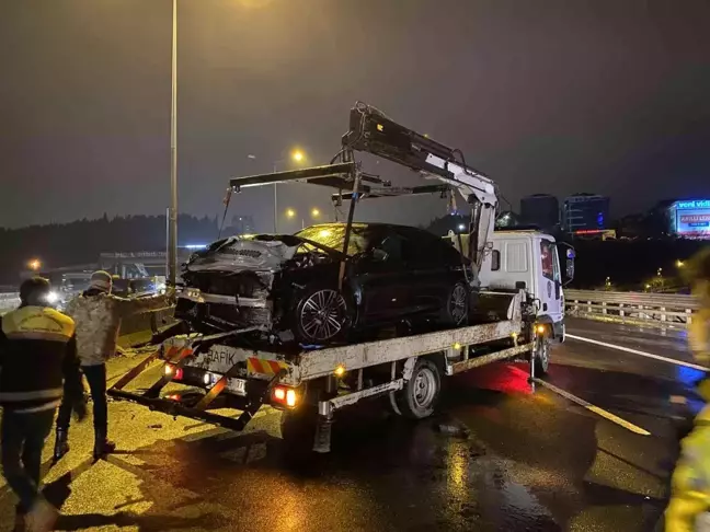 Maltepe'de aynı noktada 2 ayrı kaza: 1 yaralı