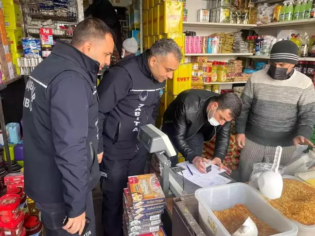 Yenişehir Belediyesi ekiplerinden marketlere yönelik denetim