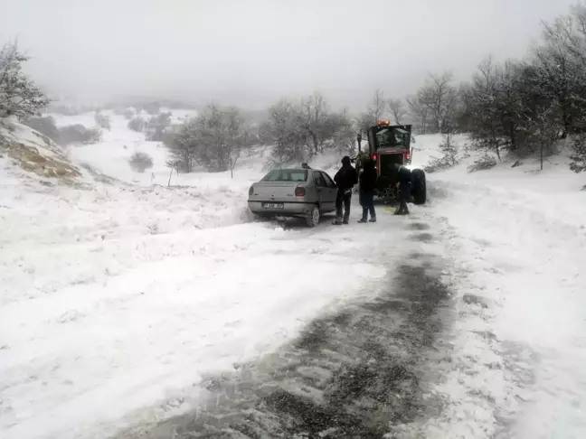 Kapanan köy yolları uzun uğraşlar sonucu ulaşıma açıldı