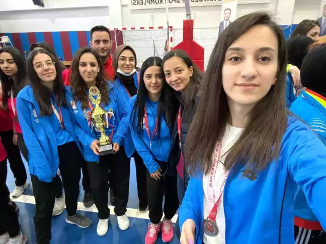 Gümüş kupa Erzurum'a