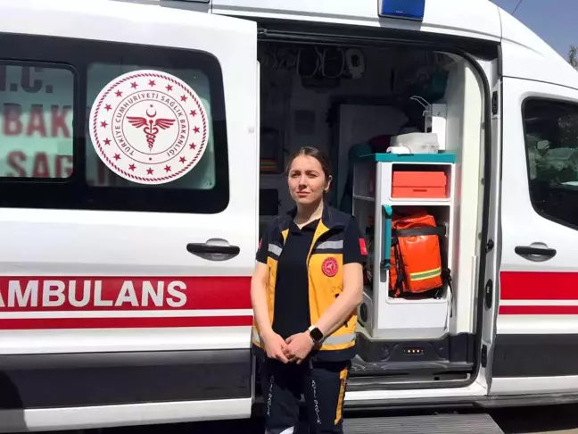 Pendik'te terk edilen bebeğe sütannelik yapan sağlıkçı: