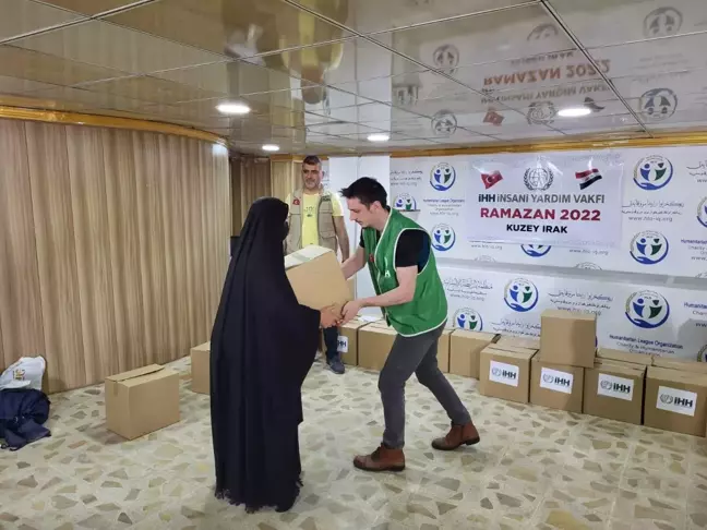İHH, Duhok'ta ihtiyaç sahibi ailelere ramazan kumanyası dağıttı