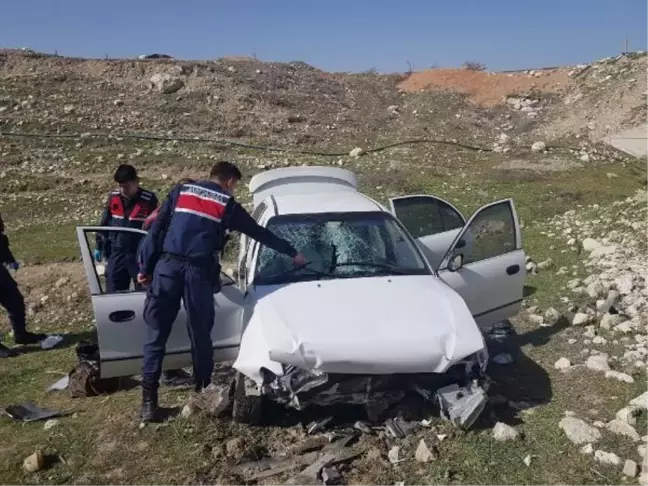 Ankara'da otomobil, şarampole yuvarlandı: 4 yaralı