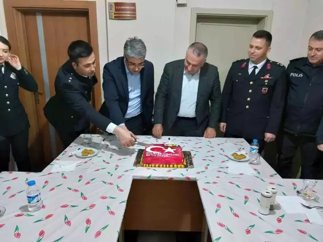 Şenkaya ilçe Emniyet Amirliğinden iftar yemeği