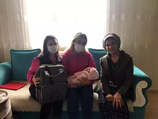 Yeni doğan bebeklerin ilk hediyesi Germencik Belediyesi'nden
