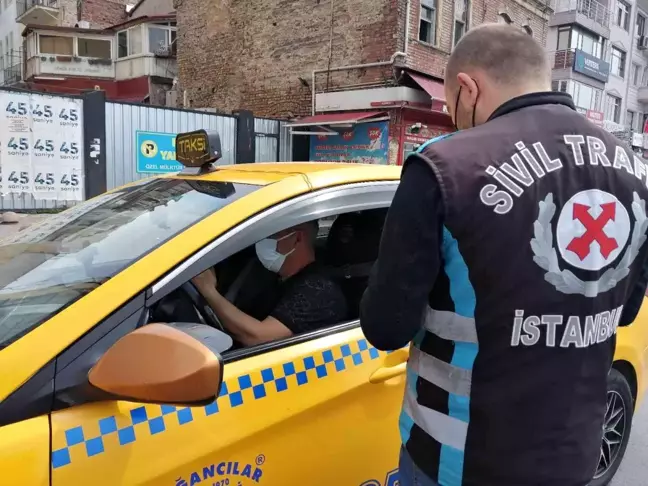 Kadıköy'de kurallara uymayan taksiciler cezadan kaçamadı