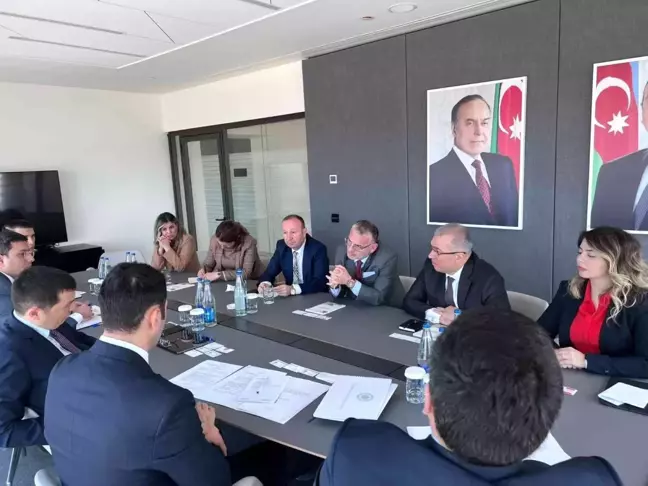 İş insanı Ulupınar Azerbaycan'da