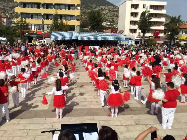 Milas'ta 23 Nisan kutlandı