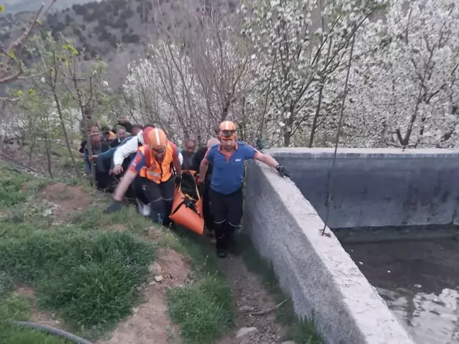 Son dakika... Niğde'de uçuruma devrilen otomobilin sürücüsü öldü