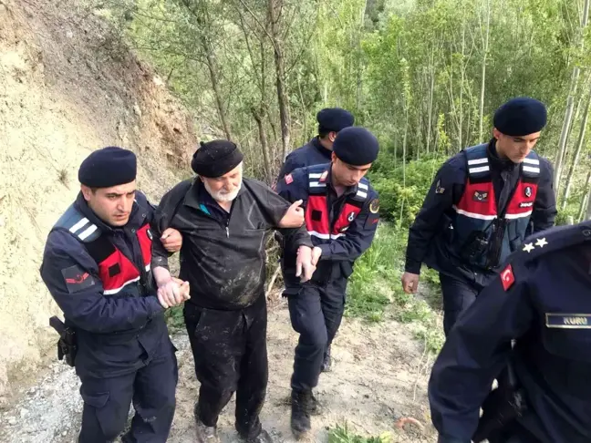 Son dakika... Kayıp yaşlı adamı jandarma ekipleri buldu