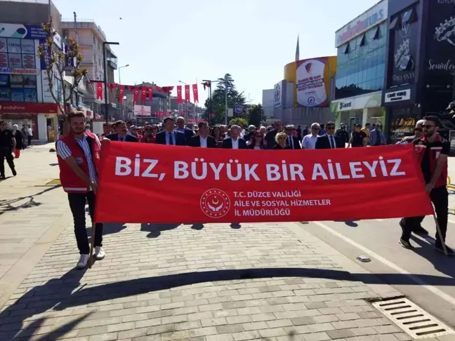 Aile Haftası etkinlikleri yürüyüş ile başladı