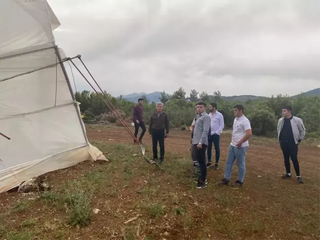Denizli'de şiddetli rüzgar hayatı olumsuz etkiledi