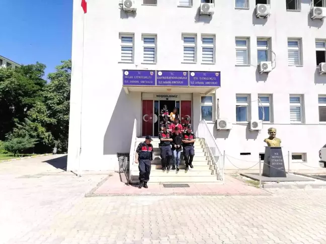 Cinayetten gözaltına alınan 5 şüpheliden 1'i tutuklandı
