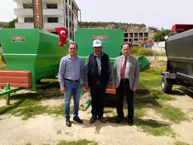 Boyabat'ta çiftçilere yüzde 50 hibeli makine dağıtımı yapıldı