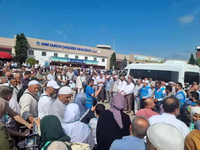 Samsun-Çarşamba Havalimanı'nda hac kafileleri yoğunluğu