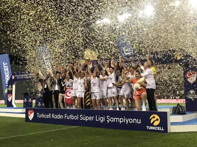 Turkcell Kadın Futbol Süper Ligi'nde şampiyon ALG Spor
