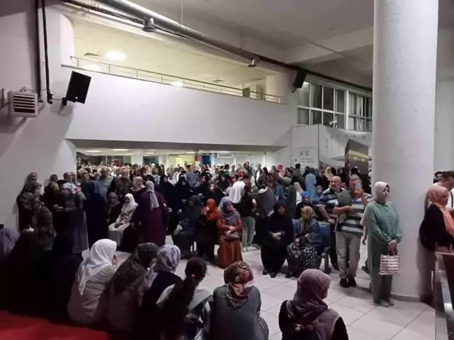 Sakarya'dan hac kafilesi dualarla uğurlandı