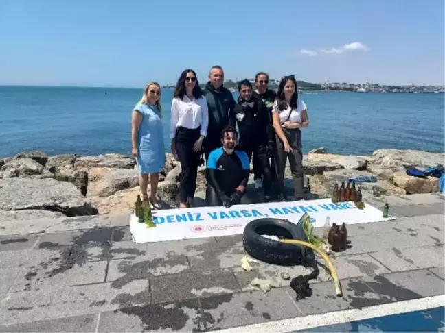 ÜSKÜDAR'DA DENİZ DİBİ TEMİZLİĞİ