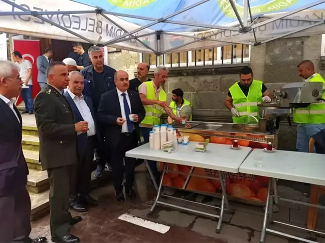 Son dakika haberleri... Başkan Demirtaş 15 Temmuz şehitleri için 3 bin lokma tatlısı ikram etti