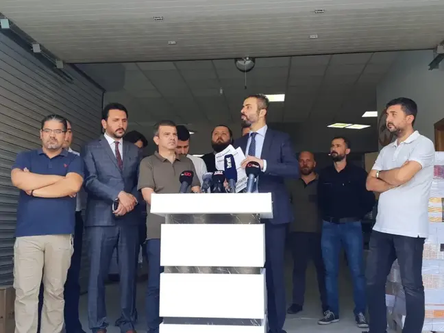 Yediiklim Yayınevi'nin sahibi Münir Çelik açıklama yaptı