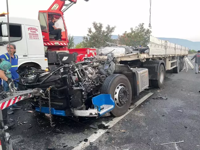 Kabini kopan tırın sürücüsü hafif yaralandı