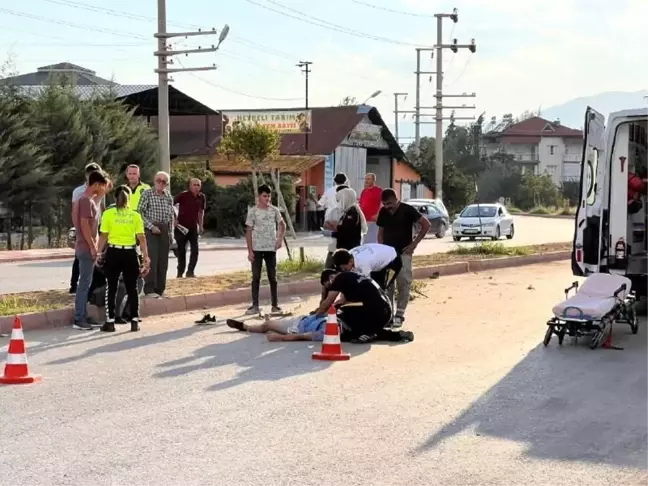 Burdur haberi... Burdur'da motosiklet refüje çarptı: 1'i ağır, 2 yaralı