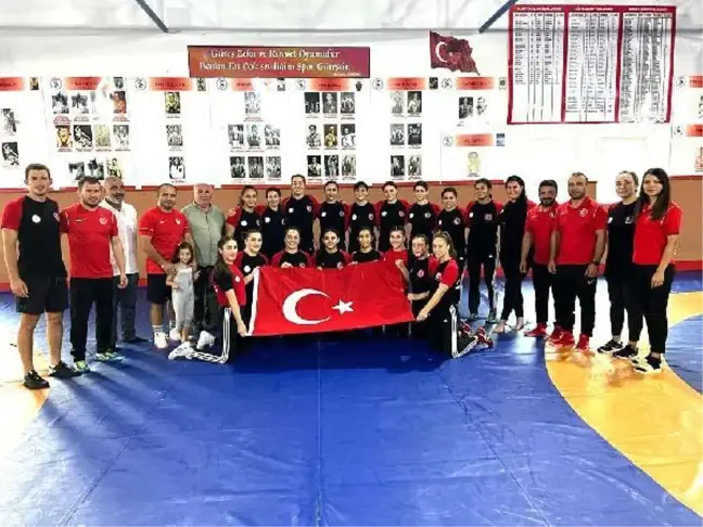 Büyükler Dünya Güreş Şampiyonası'na katılacak olan Milli Takımların kadroları belli oldu