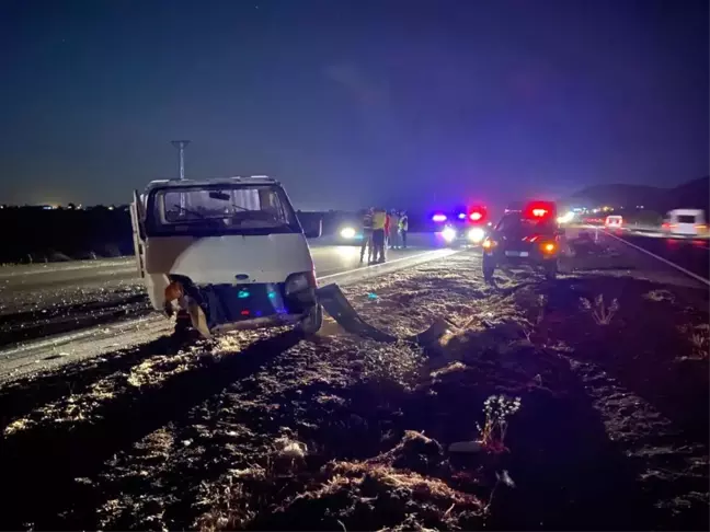 Son dakika haber! Hatay'da kamyonet ile otomobil çarpıştı: 6 yaralı