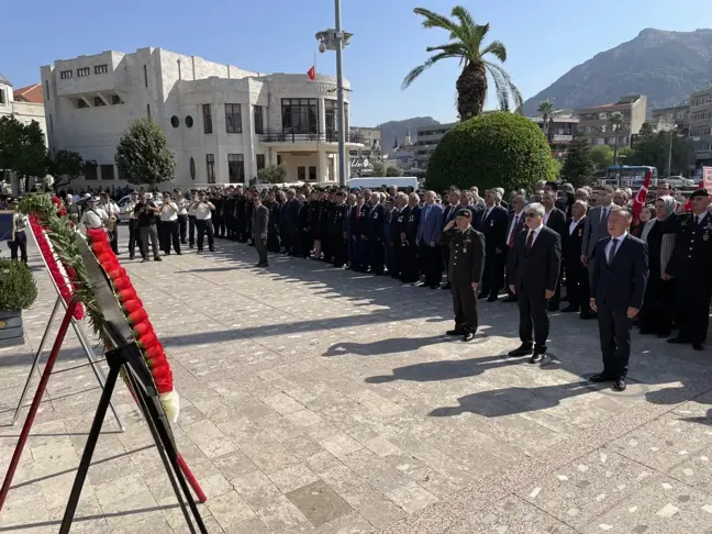 Mersin haber... Adana ve Mersin'in ilçelerinde Gaziler Günü kutlandı
