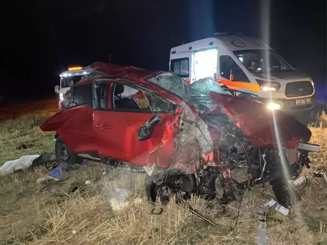 Çankırı haberi! Çankırı'da şarampole devrilen otomobildeki 3 kişi öldü, 2 kişi yaralandı