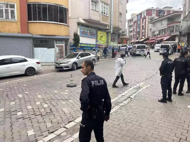 Son dakika haberi | Esenyurt'ta akrabaların kavgasında ortalık savaş alanına döndü... O anlar kamerada