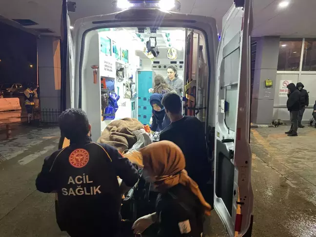 Sinop'ta kuru yük gemisinde çıkan yangında yaralanan 3 kişi Samsun'a getirildi
