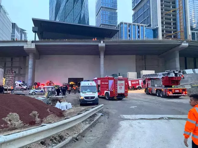 İstanbul Finans Merkezi'nde yangın: 3 kişi dumandan etkilendi