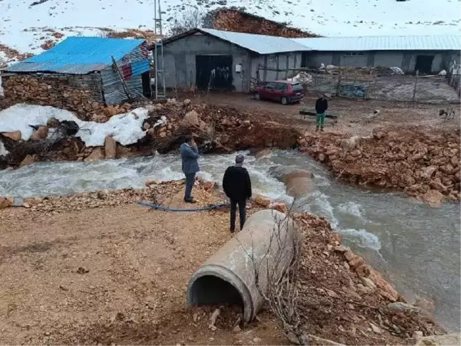 Tunceli'de sağanak hayatı olumsuz etkiledi