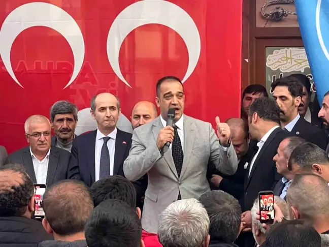 Yurdagül ve Sevimli'ye Pasinler'de sevgi seli