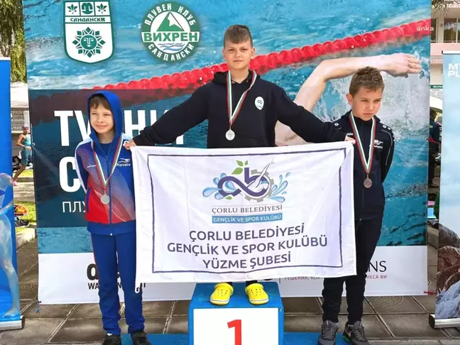 Çorlu Belediyesi Yüzücülerinden Büyük Başarı