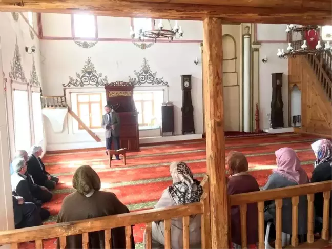 Karacasu'da hacı adaylarına seminer verildi