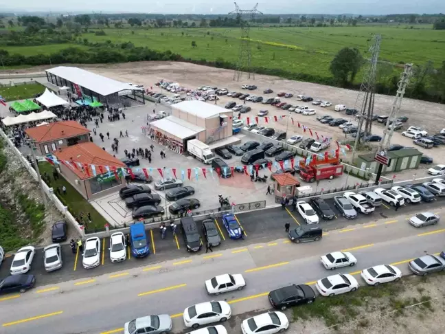 Akyazı'da 16 Milyon Liraya Mal Olan Mezbaha ve Canlı Hayvan Borsası Projesi Açıldı